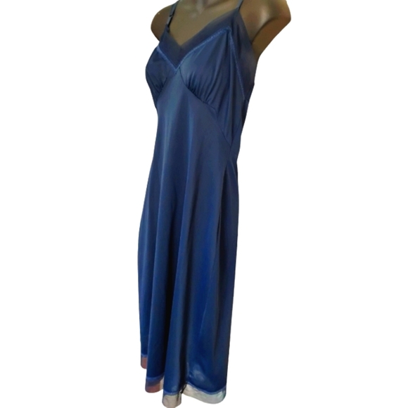 VINTAGE | Lingerie | Elegant Navy Blue Women's Slip | Size Medium - Picture 3 of 9